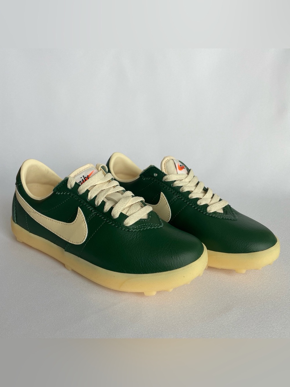 Nike Astrograbber Leather Fir Muslin Sail II1259-300 Wmns Size 6 Vintage Green